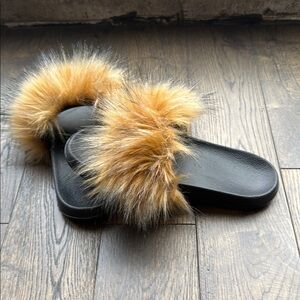 Women's Black and Brown Fur Slide Sandals